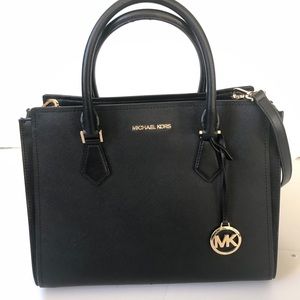 Michael Kors Kelly Bag w/ Crossbody Strap Gold Hardware Removab…